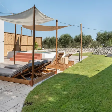 Daire Elaionas Luxury