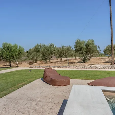 Daire Elaionas Luxury