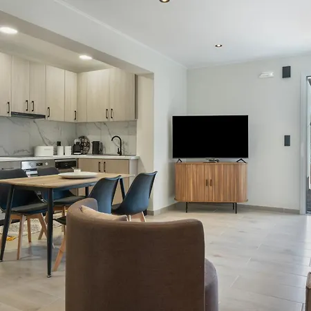 Elaionas Luxury Apartmán